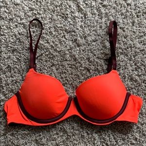 Wear Everywhere Lightly Lined bra size34A